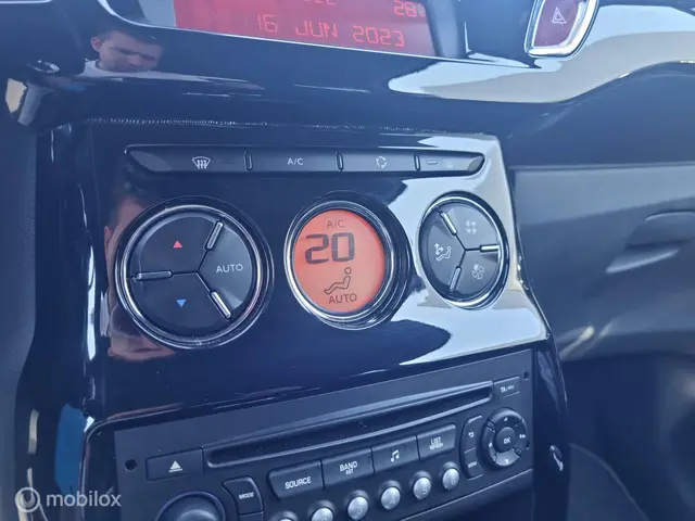 Citroën DS3 1.2 PureTech So Chic 2015 Benzine 15