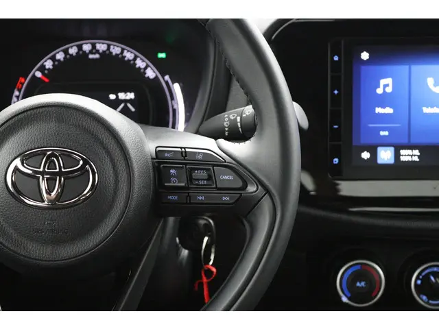 Toyota Aygo X 1.0 VVT-i MT Play 2024 Benzine 21