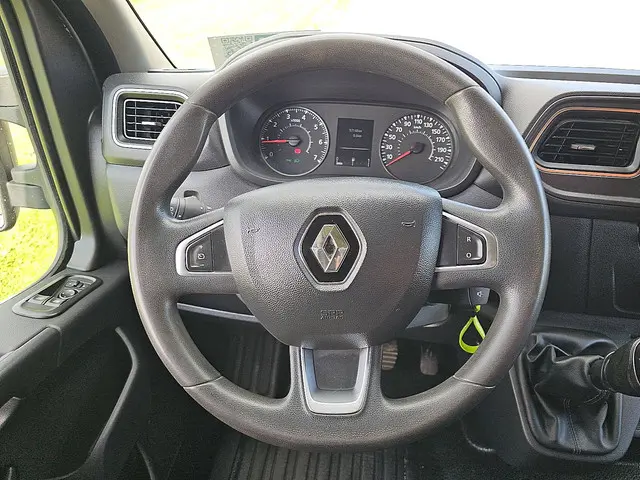 Renault Master 2.3 2020 Diesel 11