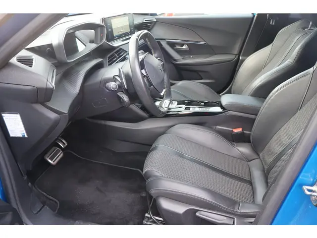 Peugeot 2008 1.2 PureTech GT 2021 Benzine 20