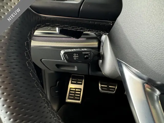 Audi RSQ8 4.0 TFSI RS Q8 quattro 2022 Benzine 25