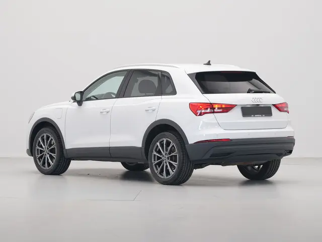 Audi Q3 45 TFSI e 245 pk Pro-Line 2024 Hybride Benzine 3