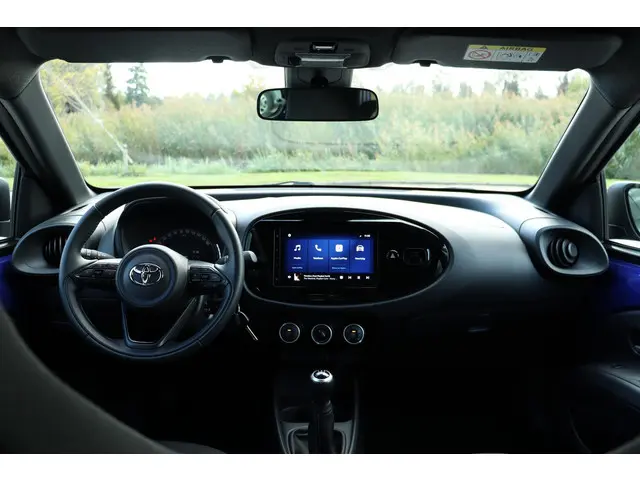 Toyota Aygo X 1.0 VVT-i MT Play, 2024 Benzine 8