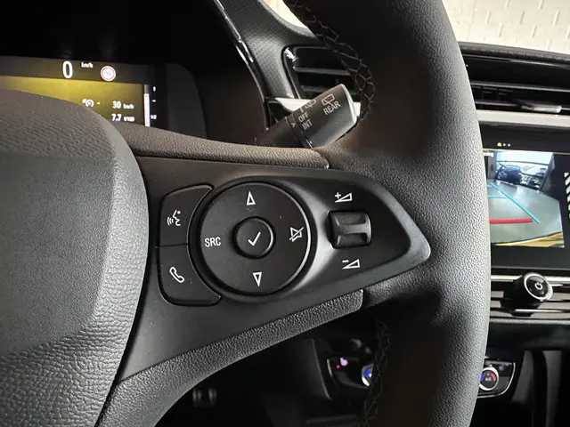 Opel Corsa 1.2 GS Stoelverwarming | dodehoek | 2024 Benzine 10