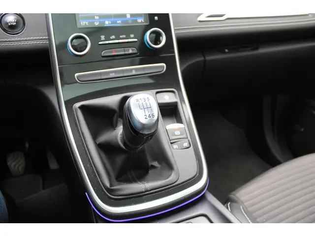 Renault Scénic 1.3 TCe Bose 140 pk 2019 Benzine 22