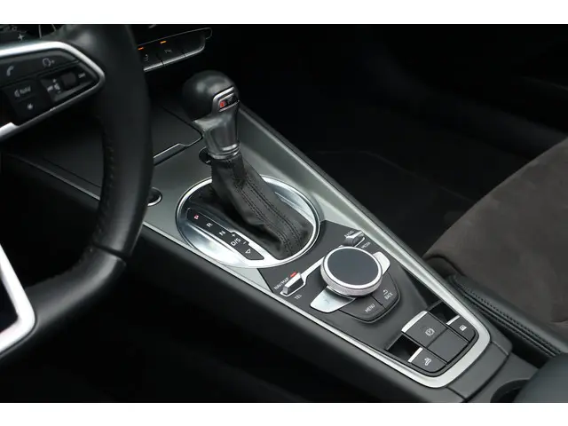 Audi TT Roadster 1.8 TFSI Pro Line + 2018 Benzine