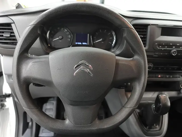 Citroën Jumpy 95pk L2 2019 Diesel 10