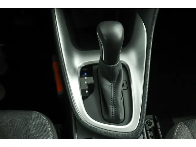 Toyota Yaris 1.5 Hybrid Dynamic 2022 Hybride Benzine 27