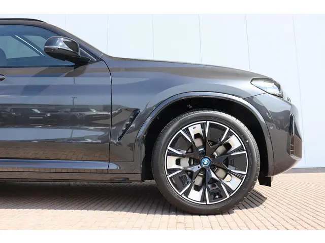 BMW iX3 | High Executive Edition | 2025 Elektrisch 5