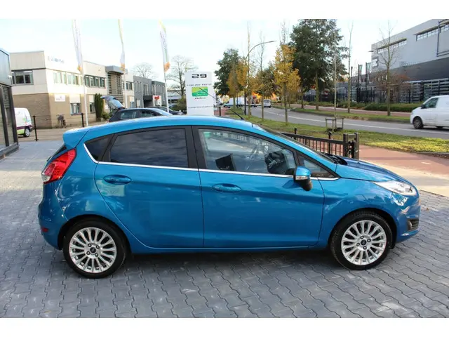 Ford Fiesta 1.0 EcoB. Titanium 2015 Benzine 5
