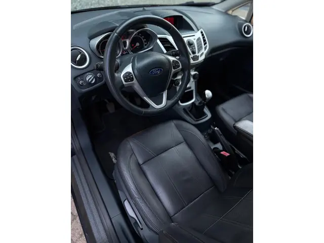 Ford Fiesta 1.25 Titanium Bluetooth Trekhaak 2012 Benzine 4