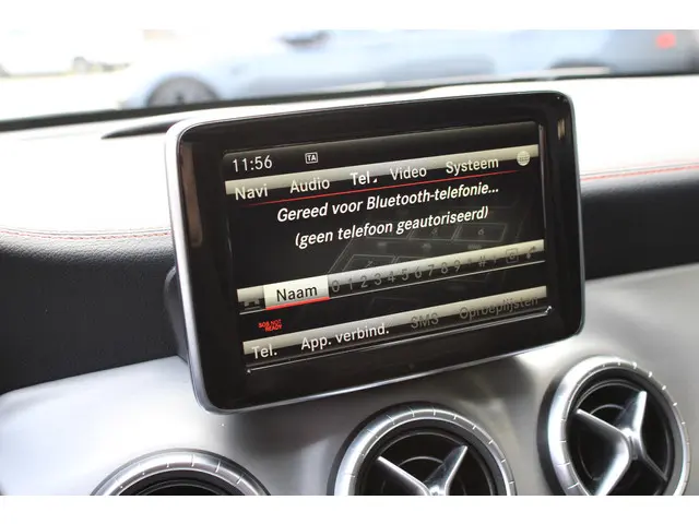 Mercedes-Benz CLA 200 AMG 2014 Benzine 26