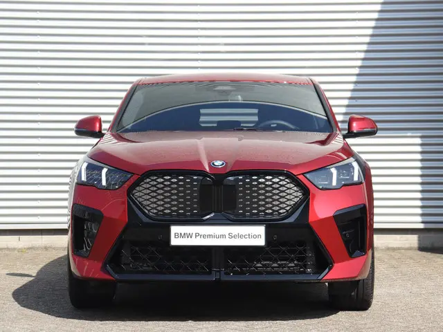 BMW iX2 eDrive20 2025 Elektrisch 3