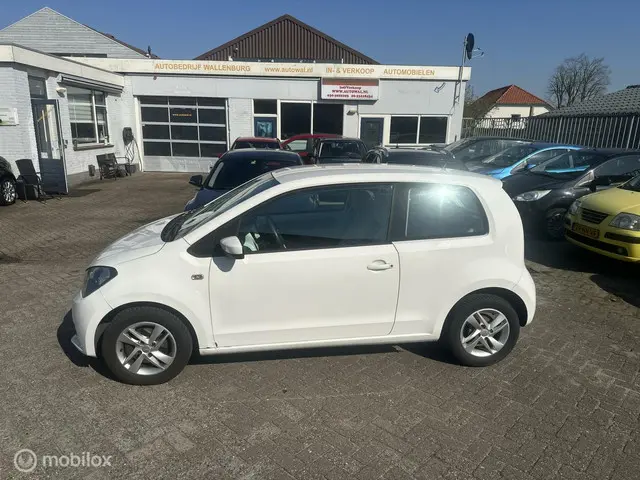 SEAT Mii 1.0 Style Chic 2013 Benzine 2