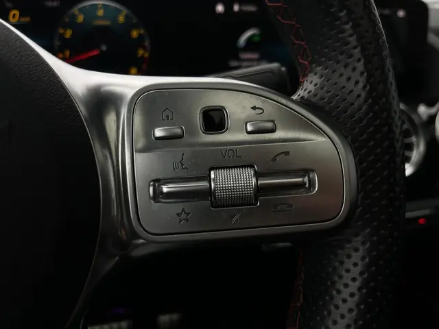 Mercedes-Benz GLA AMG 35 4MATIC 2021 Benzine 20