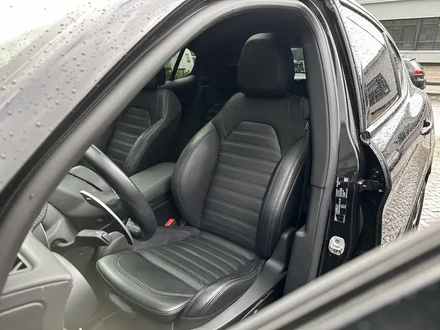 Alfa Romeo Stelvio 2.0 T AWD Veloce 2022 Benzine 17