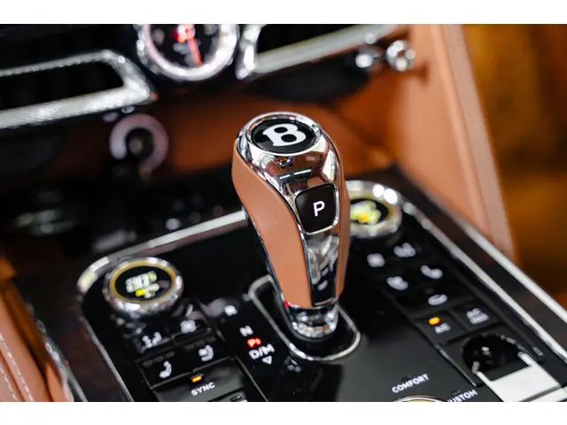 Bentley Flying Spur 4.0 V8 2021 Benzine 42