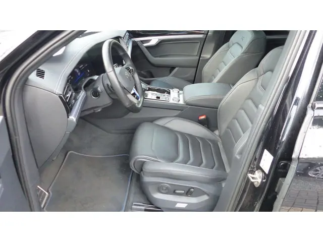 Volkswagen Touareg 3.0 TSi 4MOTION R 2020 Hybride Benzine 2