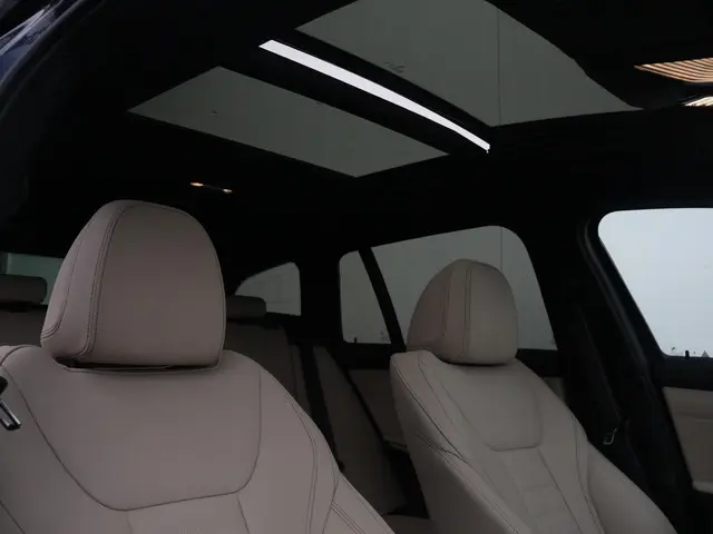 BMW 3 Serie Touring 330e 2025 Hybride Benzine 14