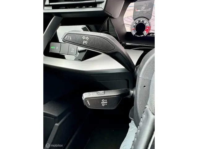 Audi A3 Sportback 35 TFSI S edition 2020 Benzine 36