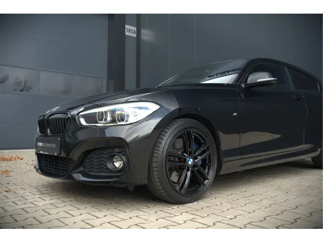 BMW 1 Serie 118i High Executive M Sport 2017 Benzine 16