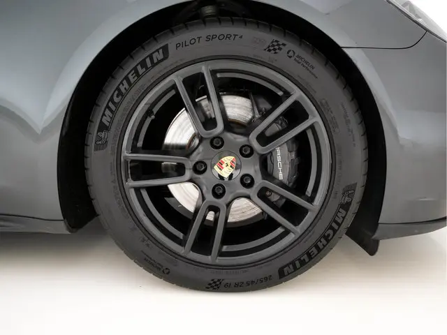 Porsche Panamera 3.0 4 2017 Benzine 31