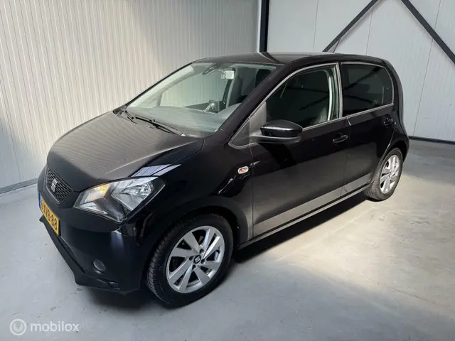 SEAT Mii 1.0 Sport Dynamic Navigatie, Airco 2015 Benzine 2