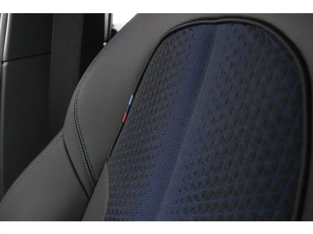 BMW 1 Serie 118i M-sport 2022 Benzine 38