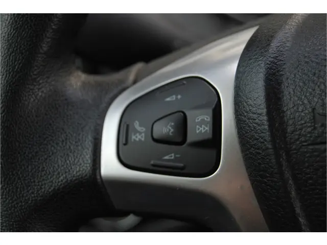 Ford B-MAX 1.0 EcoBoost Titanium 100pk 2013 Benzine 17