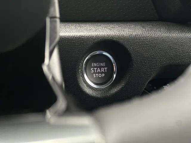 Citroën C4 1.2 Hybrid Max 136pk 2024 Hybride Benzine 24