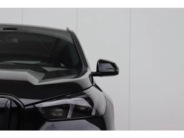 BMW X1 xDrive25e 2025 Hybride Benzine 3