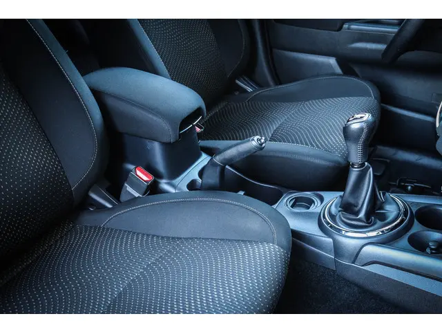 Mitsubishi ASX 1.6 Cleartec Invite+ 2015 Benzine 13