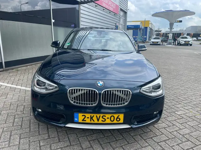 BMW 1 Serie 118i High Executive 2013 Benzine 26