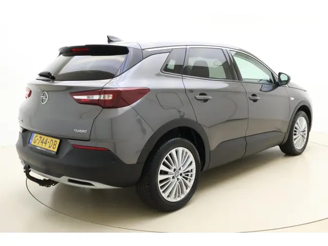 Opel Grandland X 1.2 Turbo Innovation 2019 Benzine 2