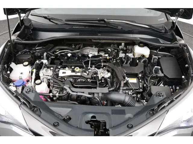 Toyota C-HR 2.0 Hybrid Dynamic 2021 Hybride Benzine 33