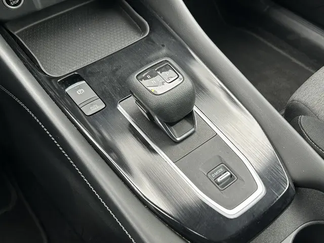 Nissan QASHQAI 1.3 MHEV Xtronic N-Connecta 2022 Benzine 26