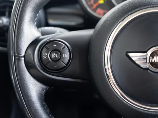 MINI 3-Deurs Cooper 2018 Benzine 21