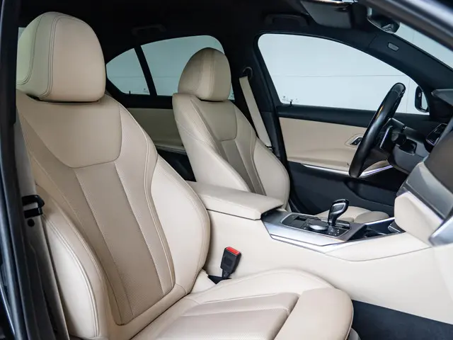 BMW 3 Serie Sedan M340i xDrive 2022 Benzine 6