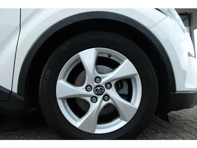 Toyota C-HR 1.8 Hybrid Dynamic 2019 Hybride Benzine 9