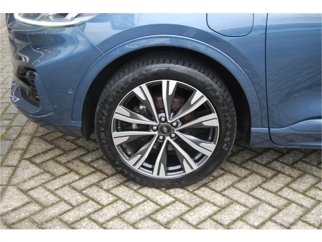 Ford Kuga 2.5 PHEV ST-Line X 2022 Hybride Benzine 9