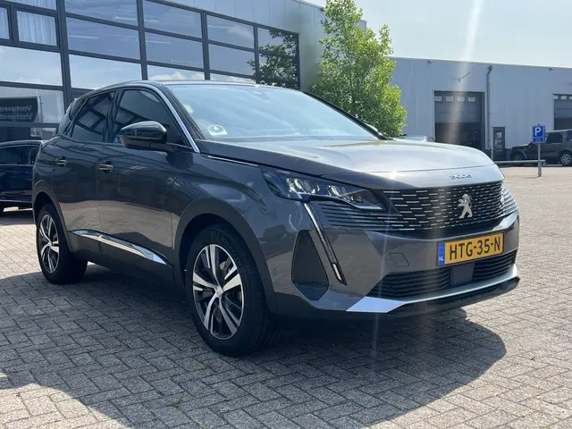 Peugeot 3008 1.2 130 pk Automaat Allure Pack 2023 Benzine 7