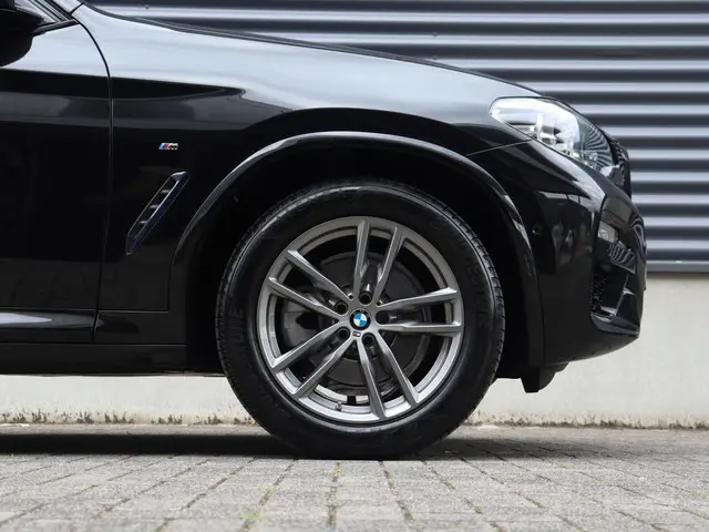 BMW X4 xDrive20i 2020 Benzine 6