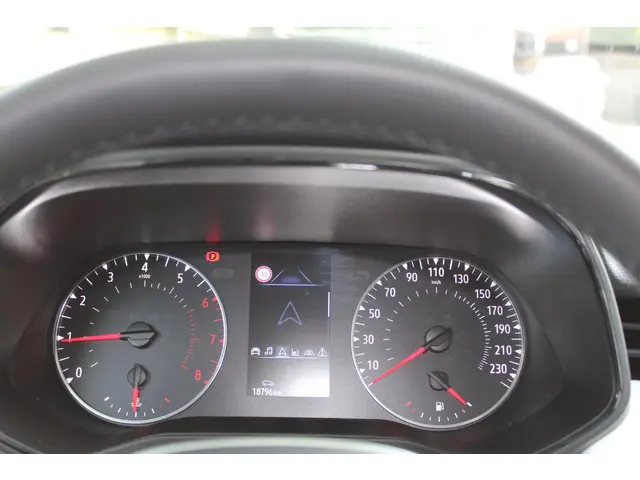 Renault Clio 1.0 TCe 90 Evolution 2023 Benzine 35