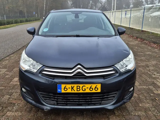 Citroën C4 1.6 Collection, incl. Nieuwe apk!! 2013 Benzine 7