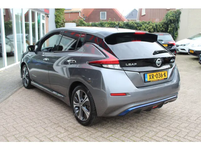 Nissan Leaf Tekna 40 kWh//360 CAMERA//NAVI!! 2019 Elektrisch 33
