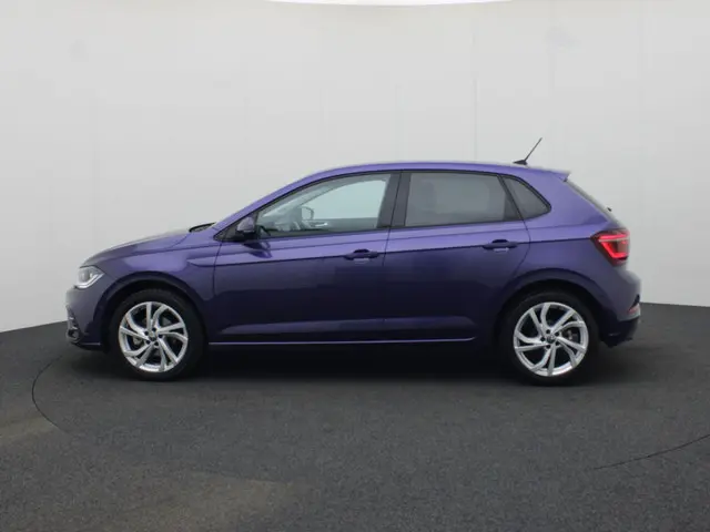 Volkswagen Polo 1.0TSI/110PK Style DSG 2022 Benzine 32