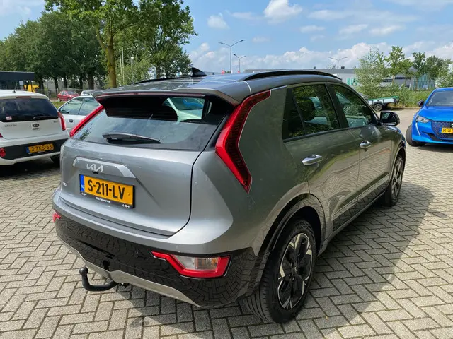 Kia Niro EV DynamicLine 64.8 kWh 2023 Elektrisch 9