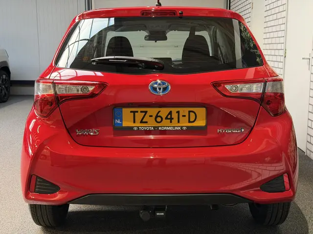 Toyota Yaris 1.5 Hybrid Active 2018 Hybride Benzine 4