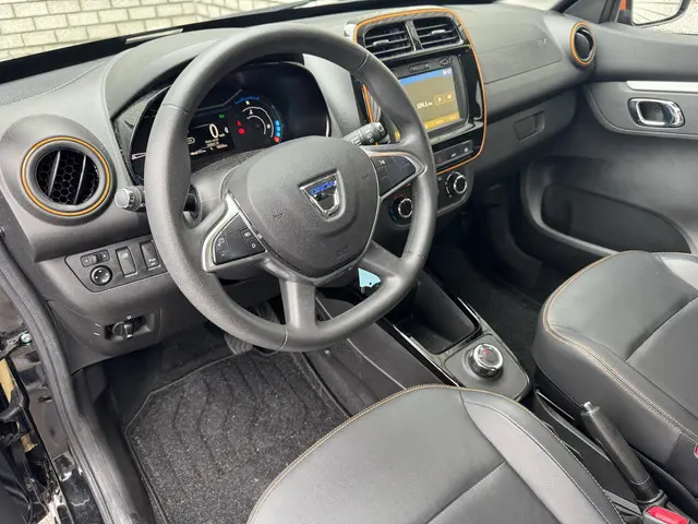 Dacia Spring Comfort Plus 27 kWh 2023 Elektrisch 26