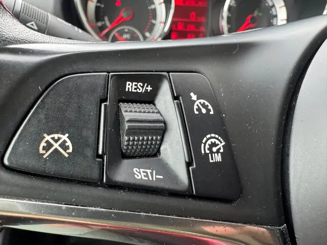 Opel ADAM 1.0 Turbo Slam 2015 Benzine 19